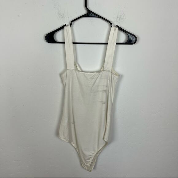 Reformation Nina Ruched Bodysuit in White Large - Picture 10 of 12